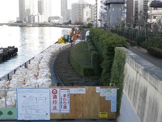 Tsukishima River water gate construction _2.JPG