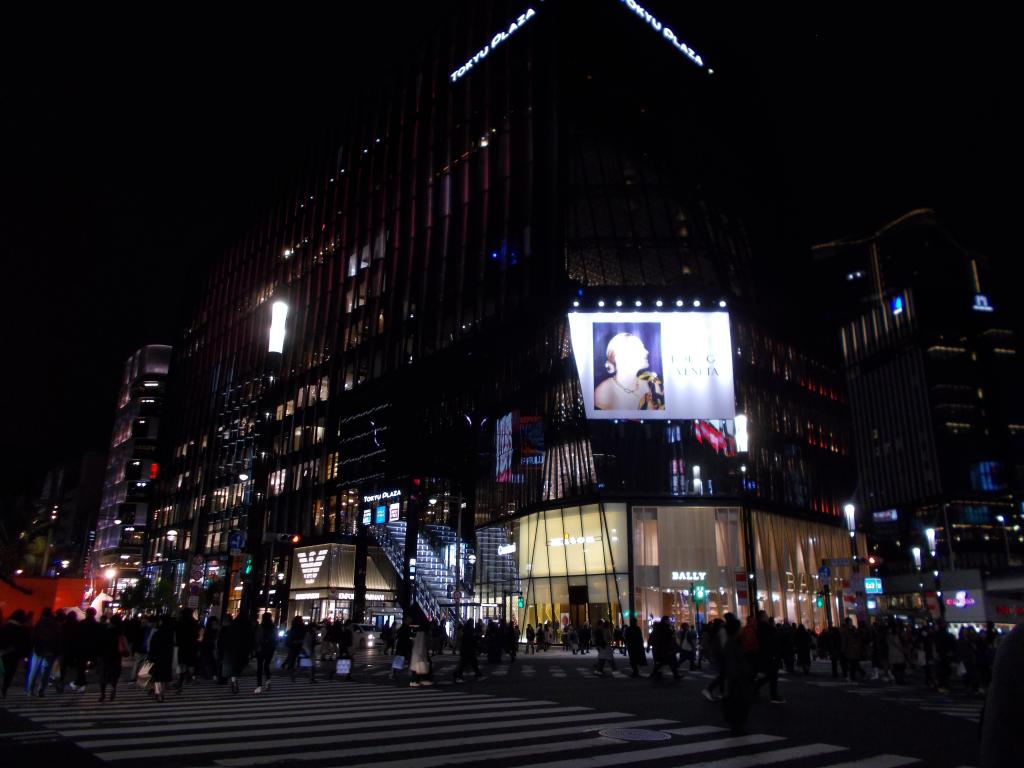  Xmas illumination in Ginza 2019