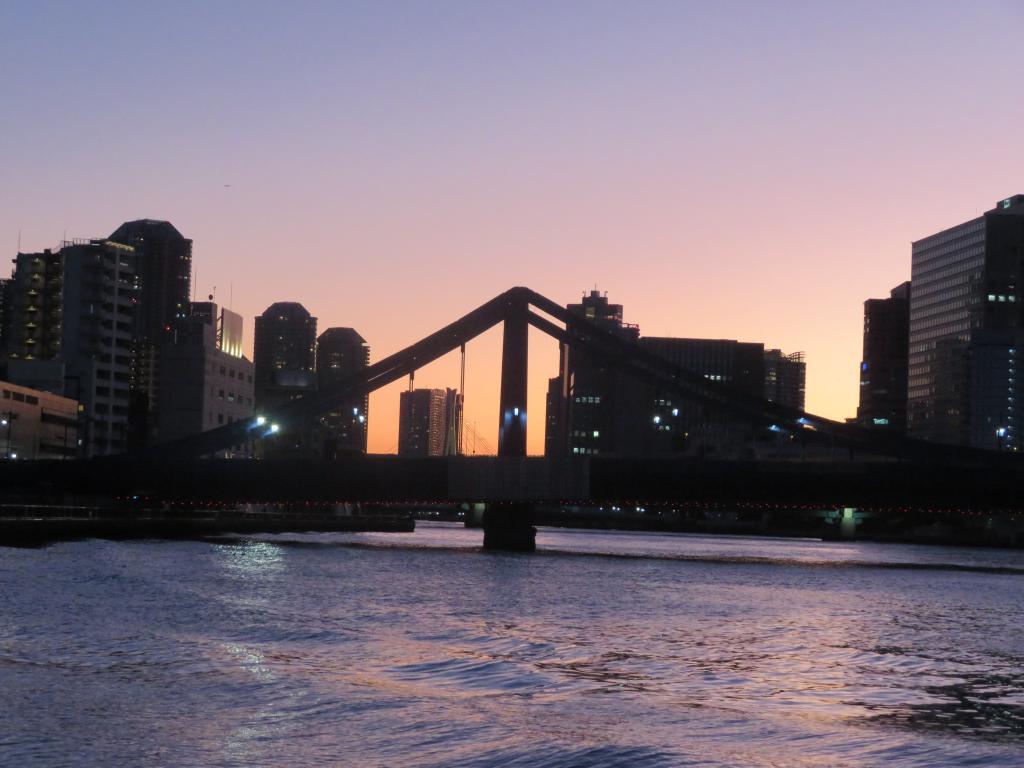 View Kiyosu Bridge from the Bashoan Historic Site Observation Garden. New Year calmly Sumida River…I meet Bashoo and Hiroshige.