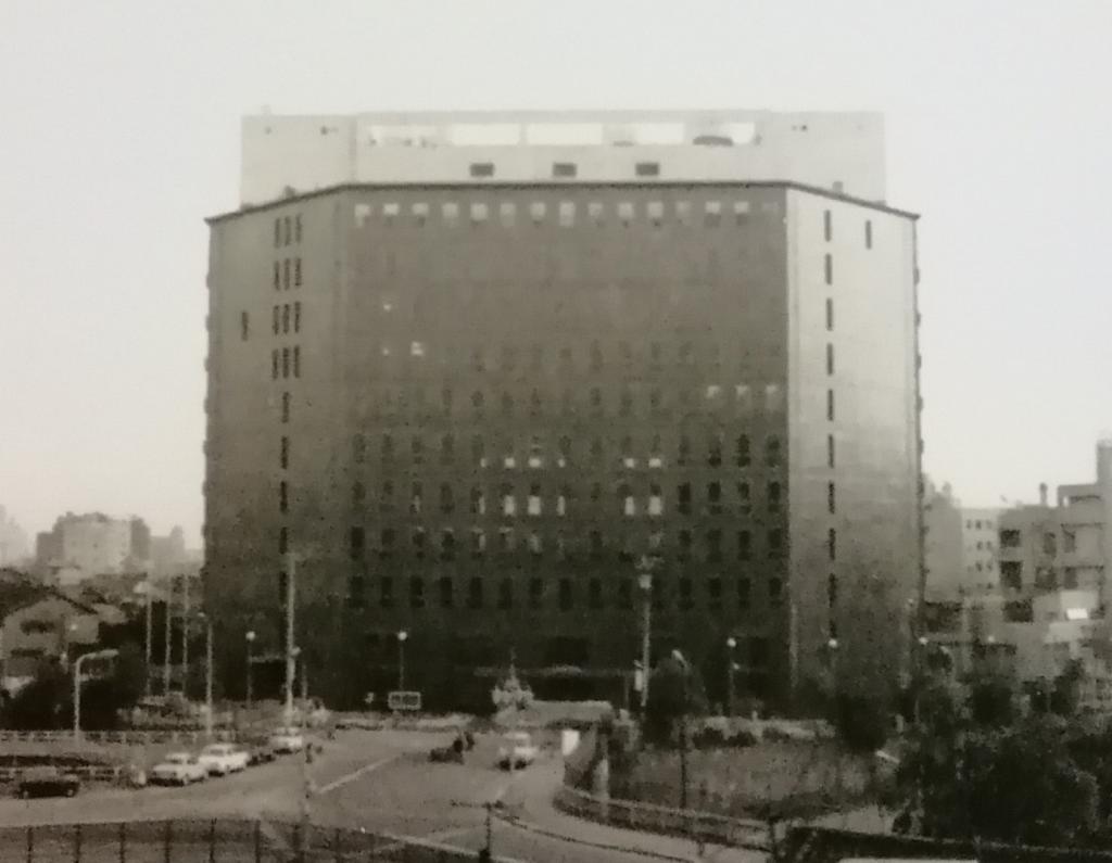  Ayumi of Kyobashi Library and Regional Archives
　~ Chuo Ward Kyobashi Library ~