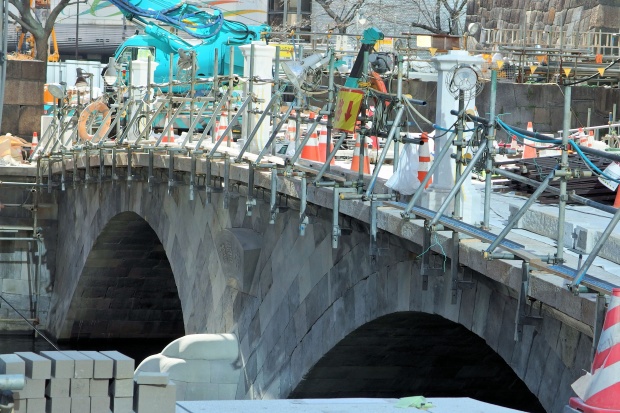 During the construction of Joban Bridge, I feel the Meiji era during the installation of the main pillar ・ The Bank of Japan and the Joban Bridge