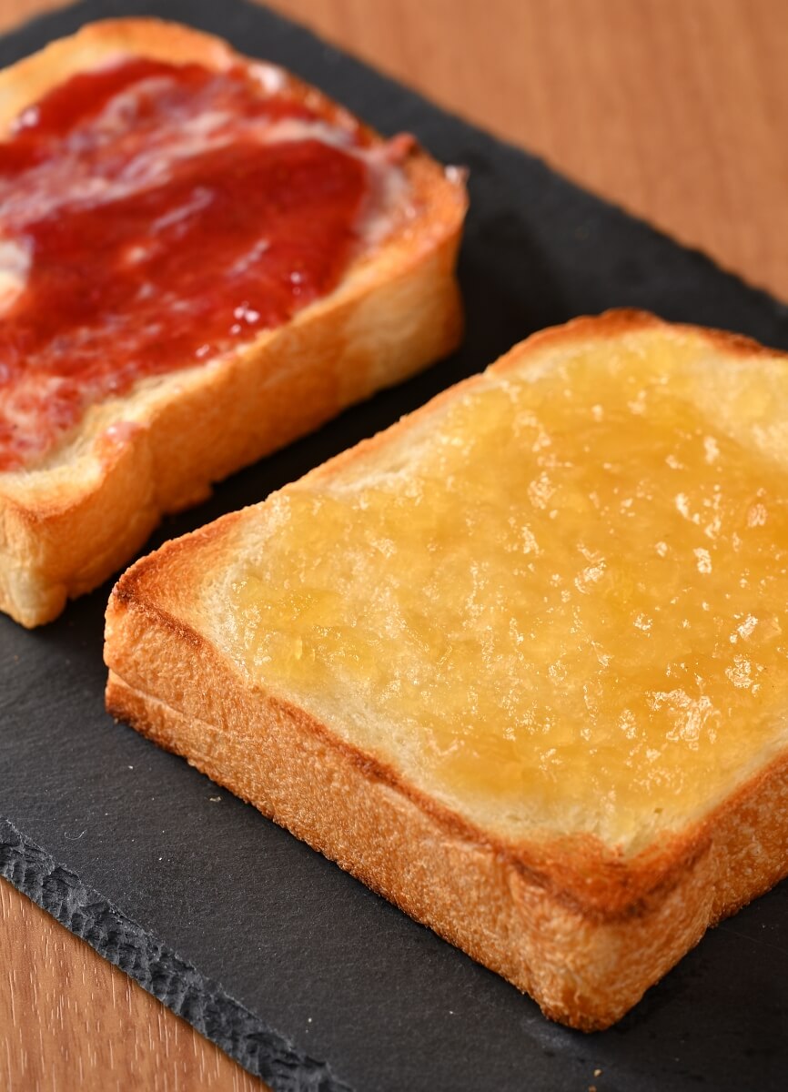 More delicious way to eat fruit butter jam Opened in amazake Yokocho, the finest bread specialty store.　
　Tokyo Noirézan Ningyocho Store~