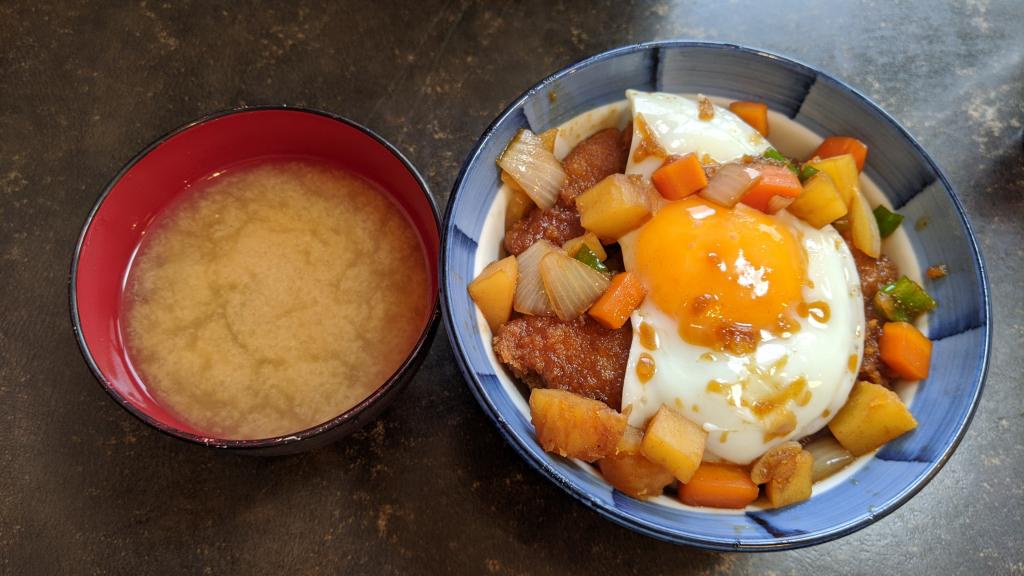 Koharuken's special special cutlet bowl versus special cutlet bowl versus special cutlet bowl