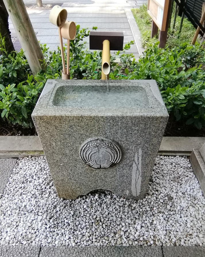  A shrine with a quiet appearance that can be reached from Ningyocho Station 8-Chanogi Shrine- 