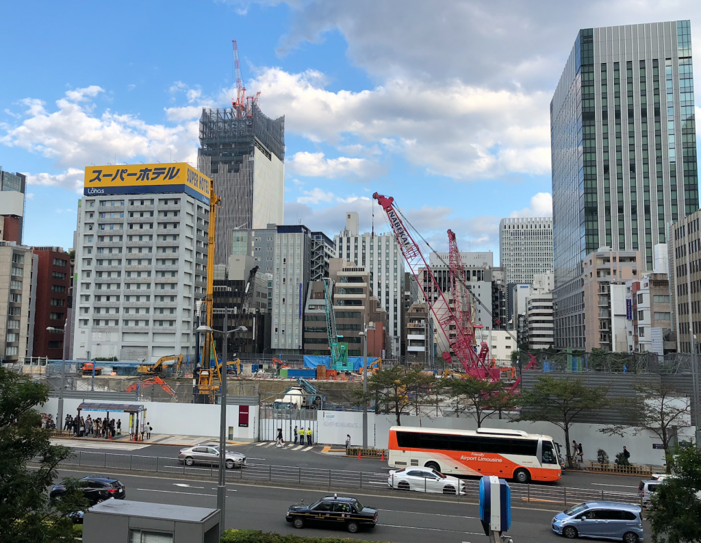  In front of Tokyo Station, where construction is progressing
(Yaesu 2-chome North District Type 1 Urban Redevelopment Project)