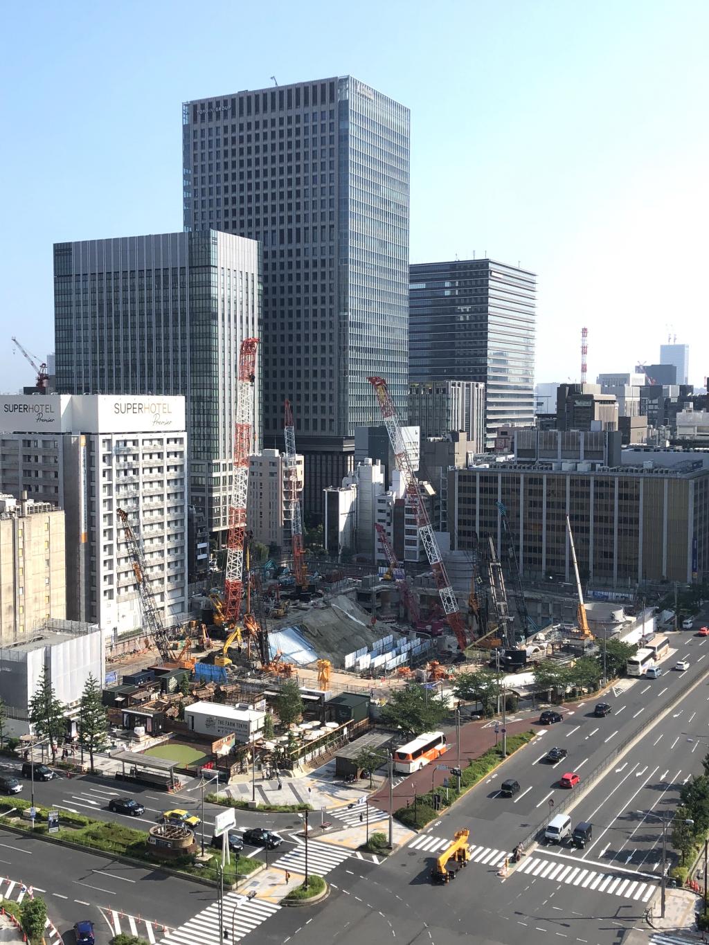  In front of Tokyo Station, where construction is progressing
(Yaesu 2-chome North District Type 1 Urban Redevelopment Project)