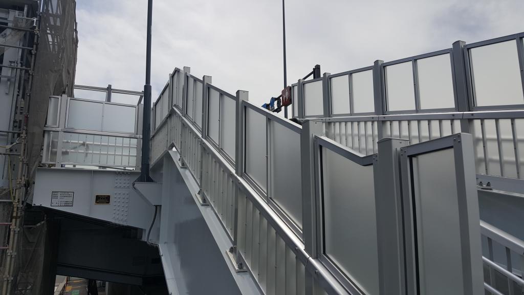 TOKYO2020 Tsukiji Depot (sequel to "Opened Ring Route 2"), which can be seen near the stairs in front of Tsukiji Ohashi Bridge