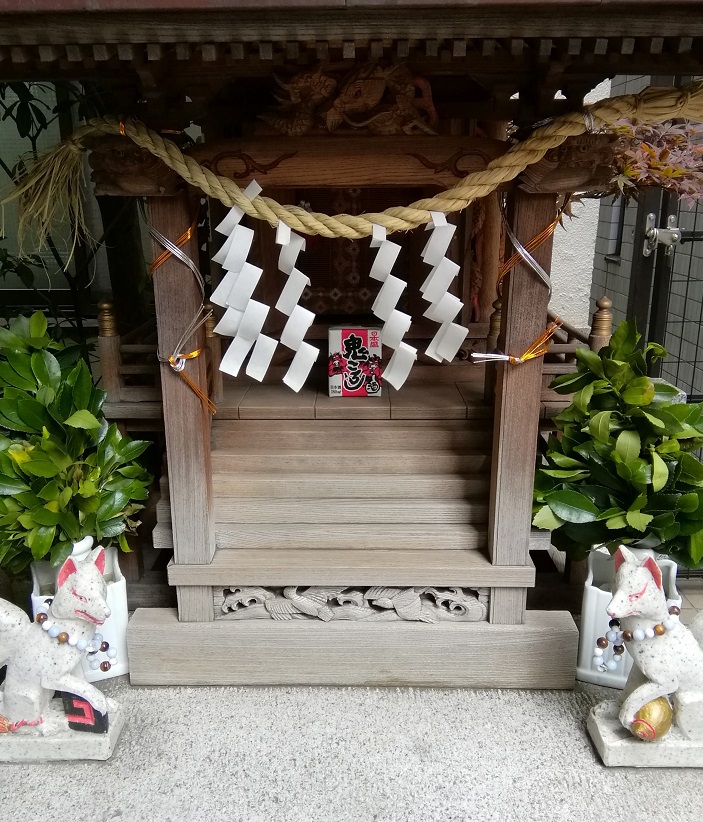  A quiet shrine that can be reached from Ningyocho Station 12-Yanoko Inari Shrine- 