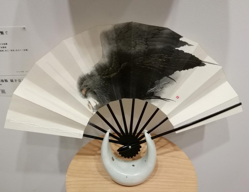 The beginning of life
With paulownia box
With a black-painted fan
66,000 yen Painter Mihoko Inazawa's fan exhibition
　~ Nihonbashi Kiya Main Store izutuki~ 