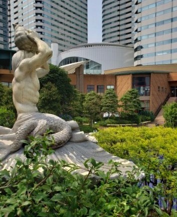  The garden at Harumi Triton Square is also nice on rainy days.