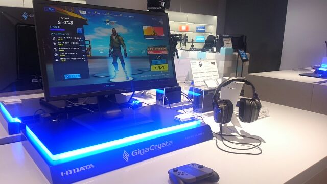 Game software is also on sale esports Ginza store hands-on showroom for gaming devices and streamers