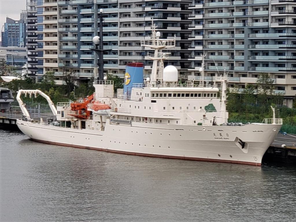 Hakuho Maru Hakuryu Maru Hakuho Maru was anchored at Harumi Wharf.　