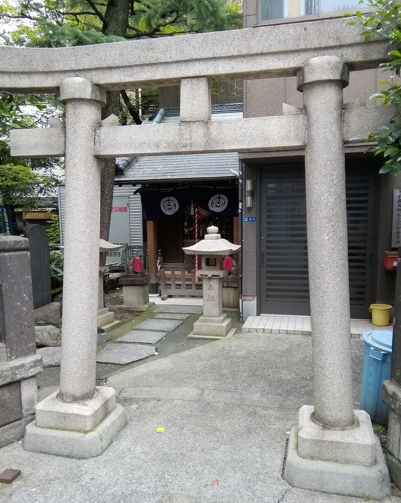  A quiet shrine that can be reached from Ningyocho Station 15-Takemori Shrine- 