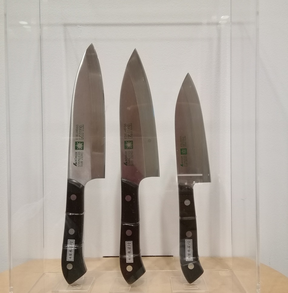 No.180 Edelweiss Western blade knives left:　：165mm 13,200 yen
Central: 150mm 12,100 yen Right　：135mm 11,000 yen Edo / Tokyo Summer Memories-Stay Home & Enjoy Cooking-Nihonbashi Kiya Main Store izutuki-