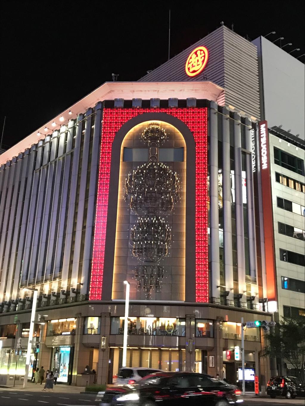  Ginza 4-chome's new face-Ginza Chandelier-