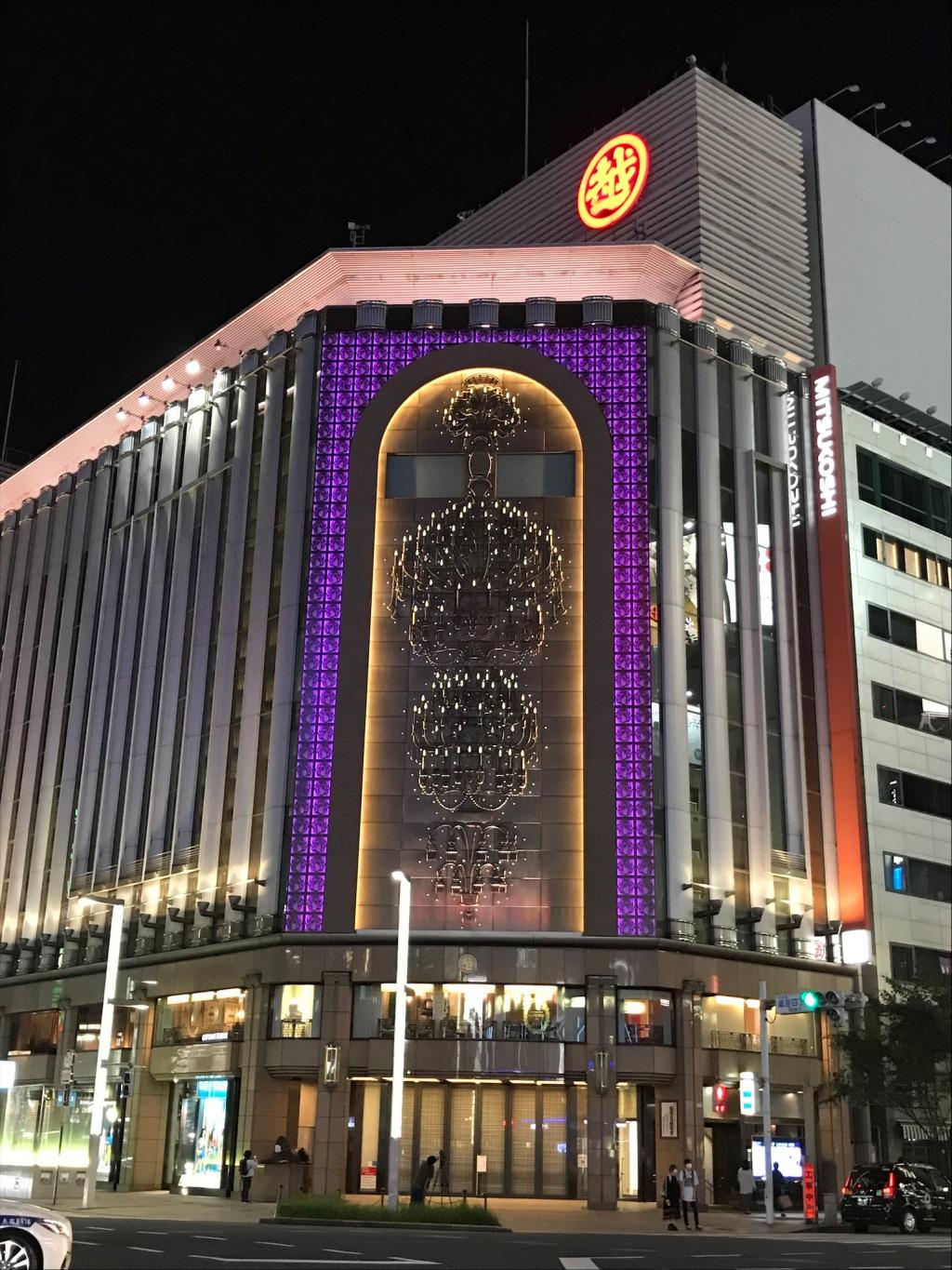  Ginza 4-chome's new face-Ginza Chandelier-