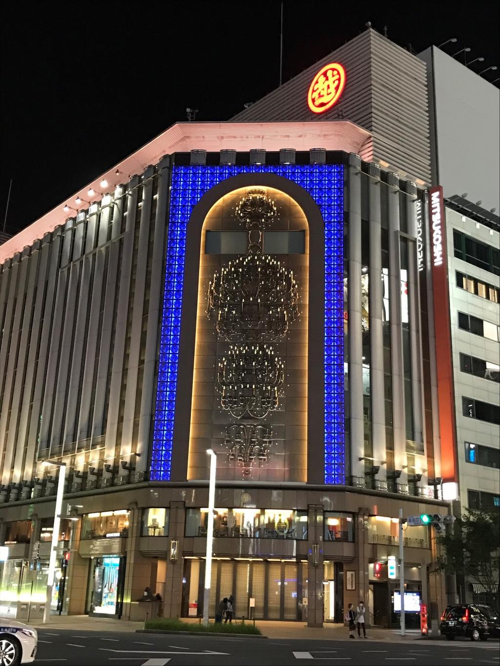  Ginza 4-chome's new face-Ginza Chandelier-