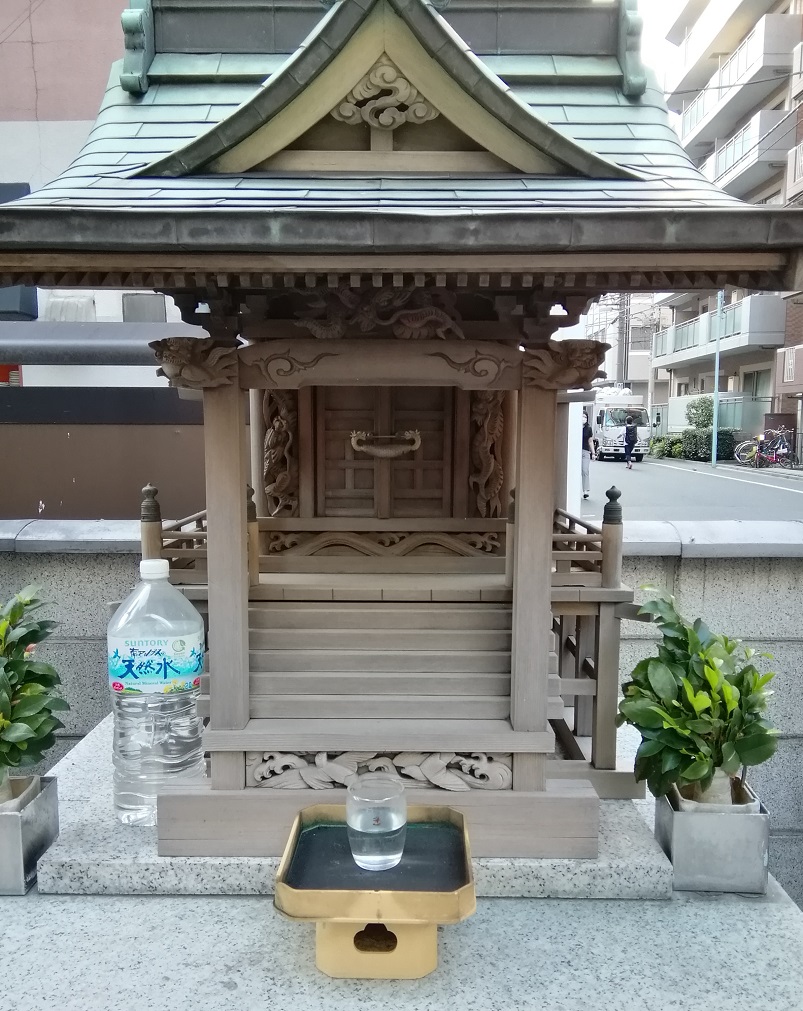  A quiet shrine that can be reached from Ningyocho Station 17-Tachibana Shrine- 