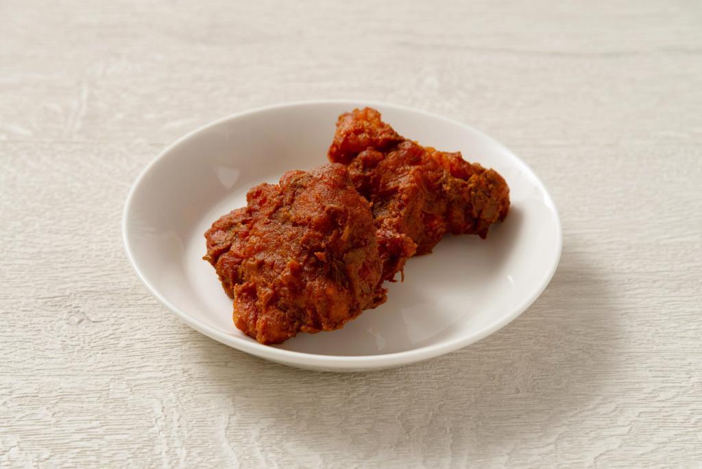 Side menu is also full-fledged [Taste of Chuo-ku] Supervised by Ginza Nile Restaurant "Spicy Indian Chicken Curry"