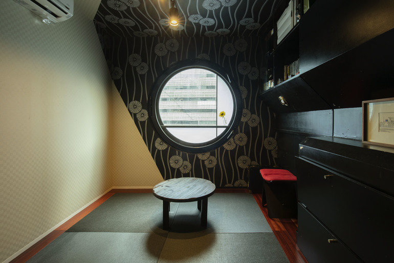  [Ginza 8-chome] The story inside the capsule "Central Bank Capsule Tower Building"