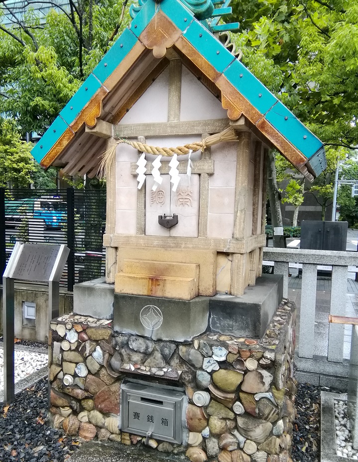  A quiet shrine that can be reached from Ningyocho Station No.23-Hamamachi Shrine- 