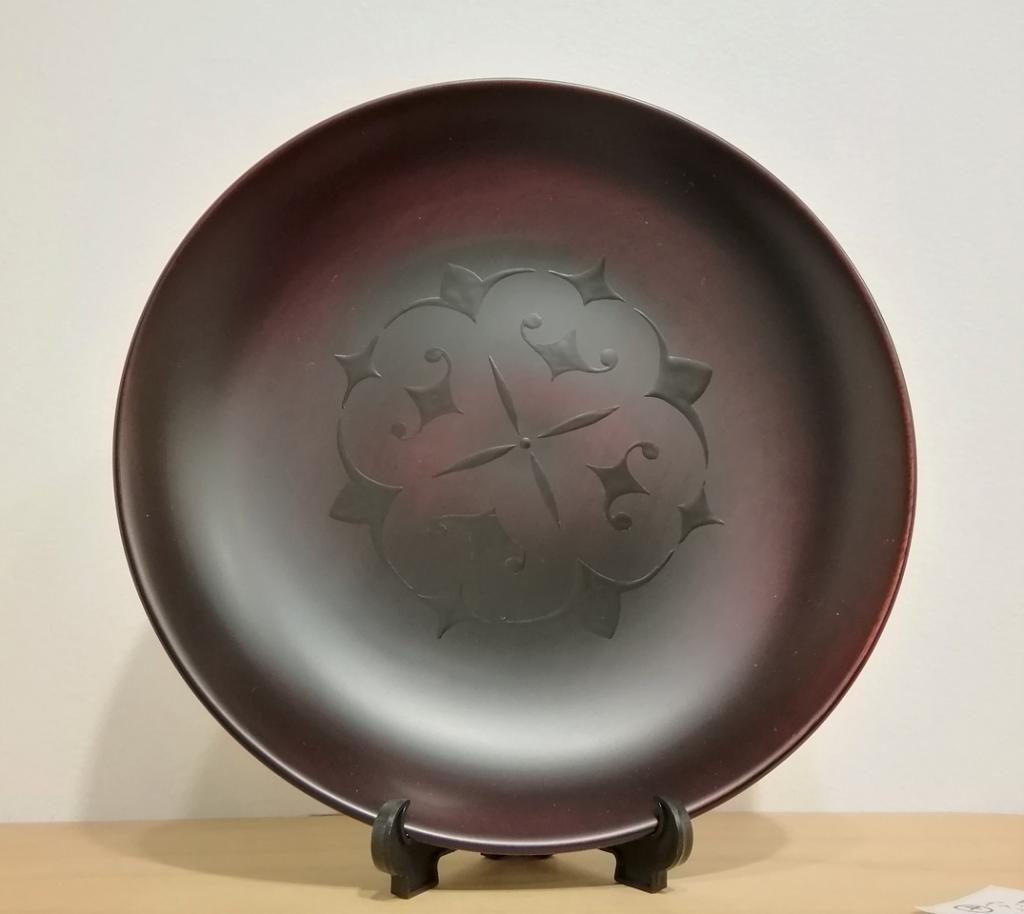 Plate
Kaba
１６８×１６８×３０ｍｍ
7,700 yen Ariko Horiuchi Urushi Living Exhibition
　~ Nihonbashi Kiya Main Store izutuki~