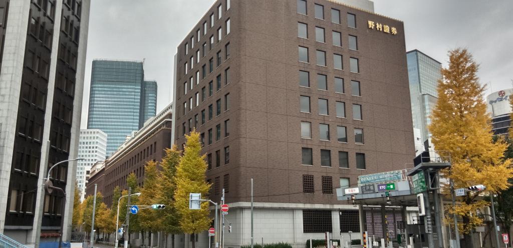  Architecture in Chuo-ku: Nihonbashi Nomura Building
－Even in redevelopment, the old building is planned to be preserved.