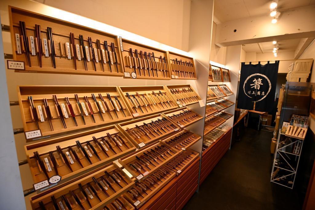 Kawakami Shoten Store Information [Products in Chuo-ku] Let's find it in Nihonbashi! Tools of living handed down from Edo