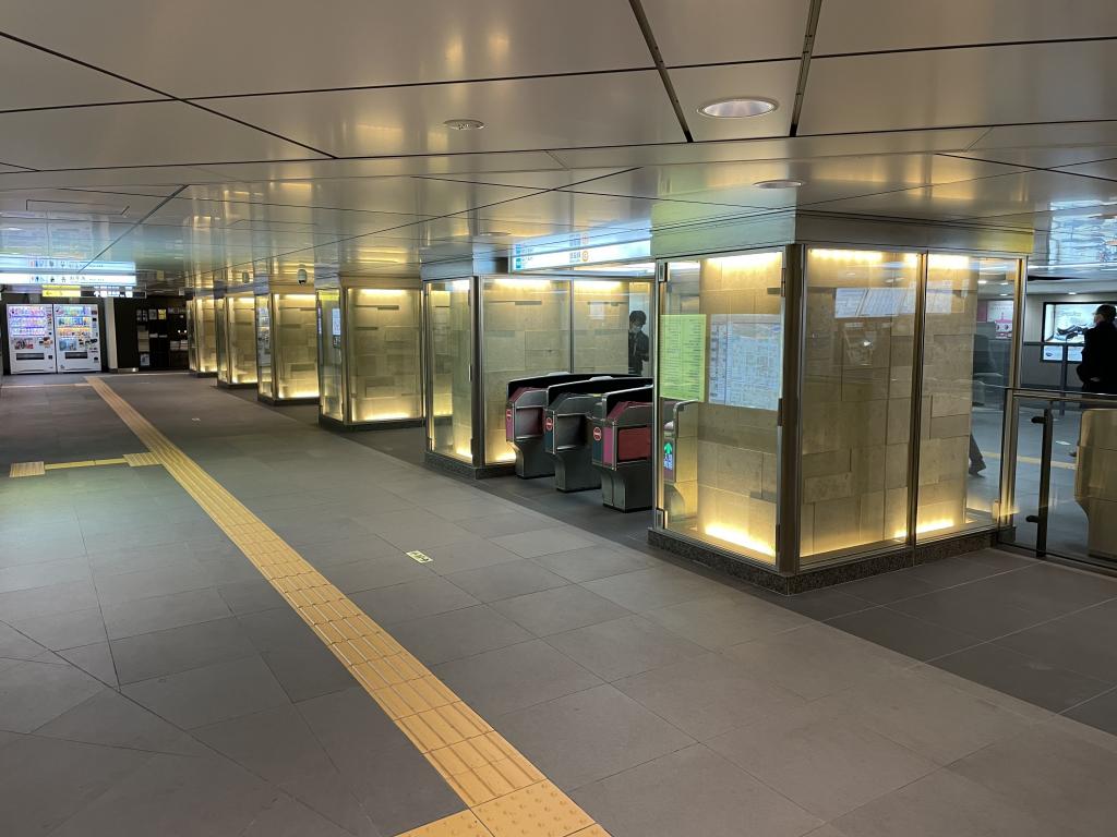  Kyobashi Station on the Ginza Line