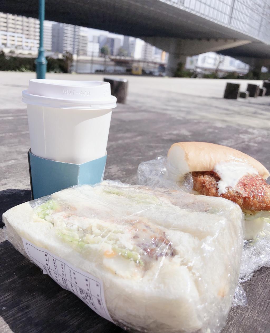  Bakery Pom, a long-established bakery shop in Nihonbashikobunacho