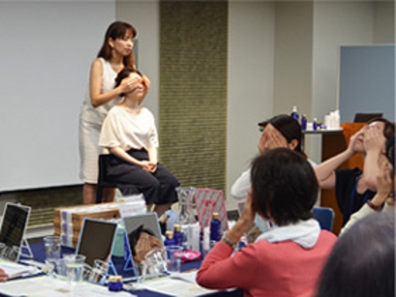  Introduction of seminars held in late April
　~ Hakutsuru Ginza Style ~