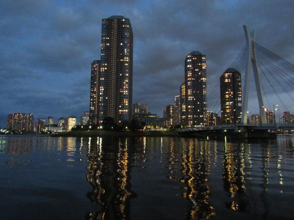  Summer coming in the water of the Sumida River-What is an unexpected creature? ～