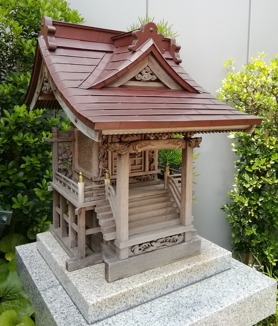  Shrine in Chuo-ku, a little worried. 12
　[Rooftop Series 2]
　~Kakugo Inari Shrine~