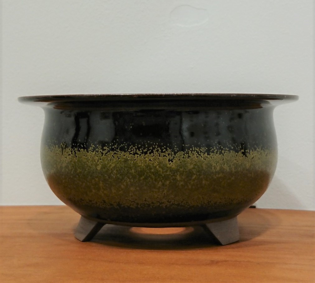 Haouki
１６８×１６８×８５ｍｍ
27,500 yen KARIN-Kenta Hanai Ceramics Exhibition-
　　~ Nihonbashi Kiya Main Store izutuki~