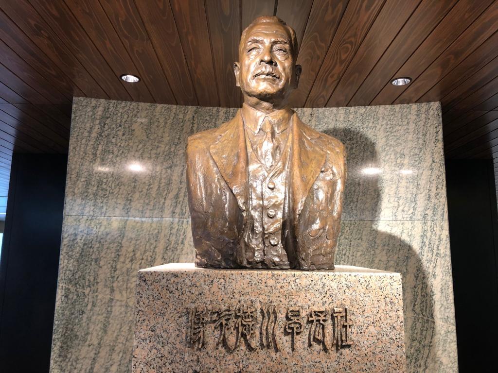 "Father of Subway" statue of Tokuji Hayakawa "Father of Father" @ Chuo-ku