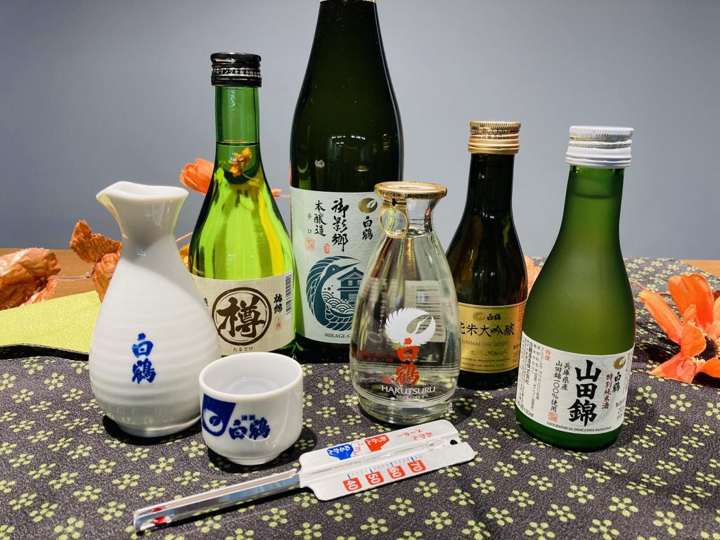 [Online Seminar]
Let's learn about the deep world of sake!
<Selectable 2 courses: ①Sake / Warm sake kit or 2 Free viewing only＞ Introduction of the seminar held in mid-December
　　~ Hakutsuru Ginza Style ~