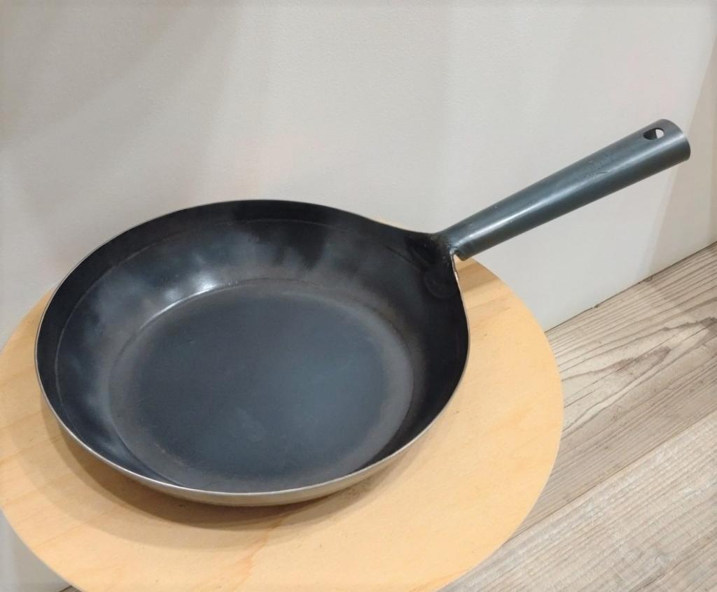 Frying pan
200mm 11,000 yen
240mm 13,200 yen
260mm 14,300 yen Yishun Nihonbashi Kiya There is also information about good "Fukubukuro"
　　~ Nihonbashi Kiya Main Store izutuki~