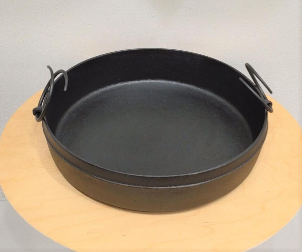 Lacquer with sukiyaki pot baked
Eight inch 240mm 13,420 yen Yushun Nihonbashi Kiya There is also information about good "Fukubukuro"
　　~ Nihonbashi Kiya Main Store izutuki~