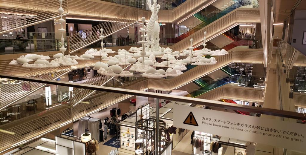  Pillar of Light to decorate GINZA SIX