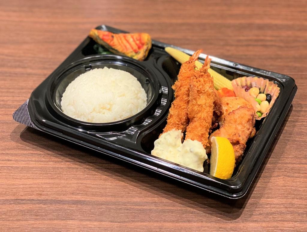 How about fried chicken and fried shrimp lunch "Lunch Delivery"?
　　-Nihonbashi Agora Cafe~