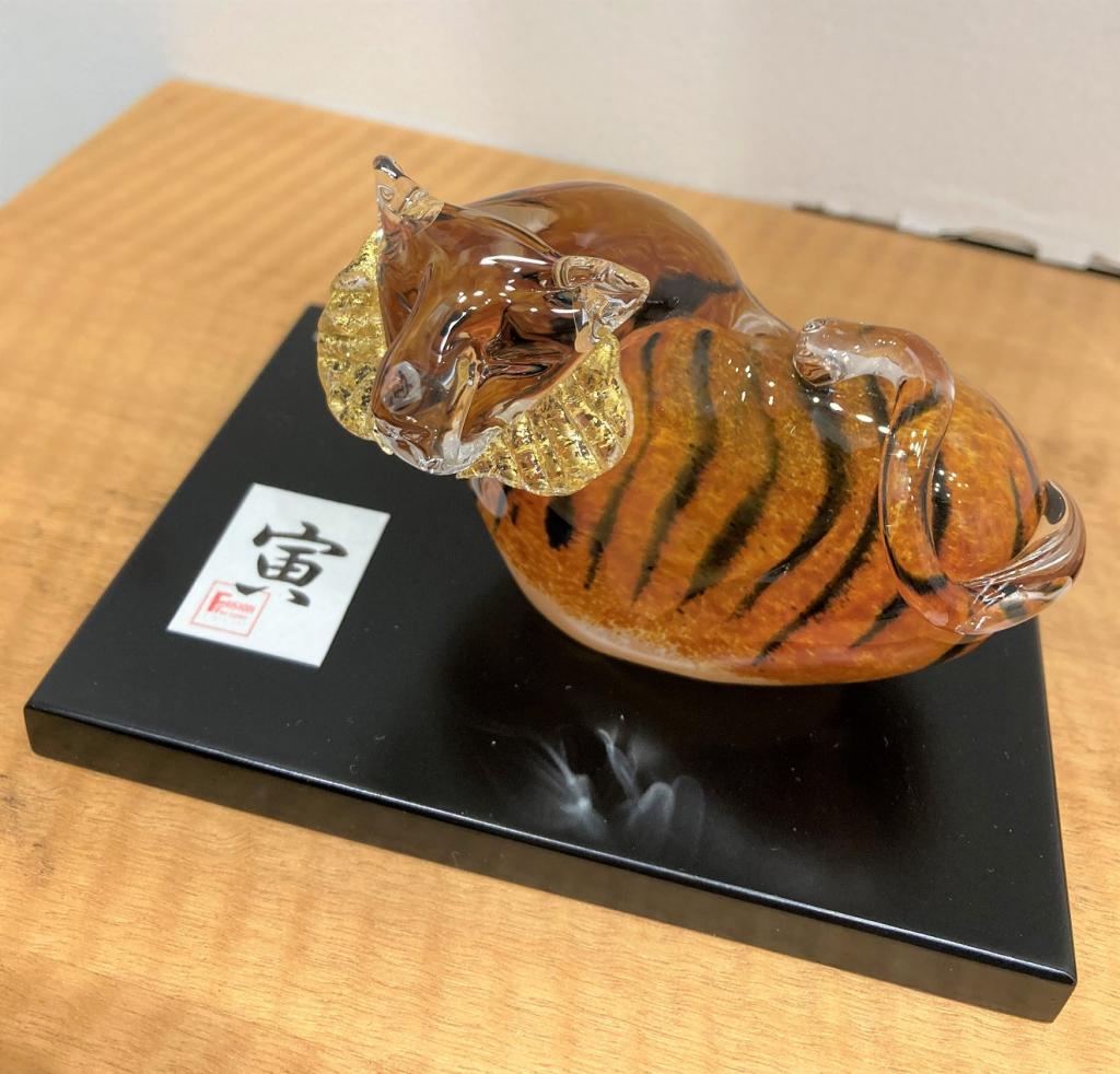 Chinese zodiac tiger (M)
8,800 yen FUSION FACTORY Spring Glass Exhibition
　~ Nihonbashi Kiya Main Store izutuki~