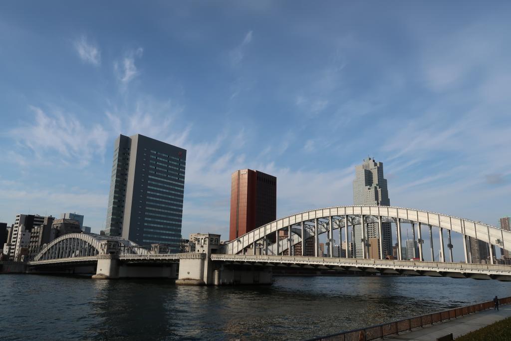 Spring performance from Kachidokibashi to Tsukiji Ohashi! Let's walk The second part of "Tokyo Sky Tree" seen from the Sumida River Terrace