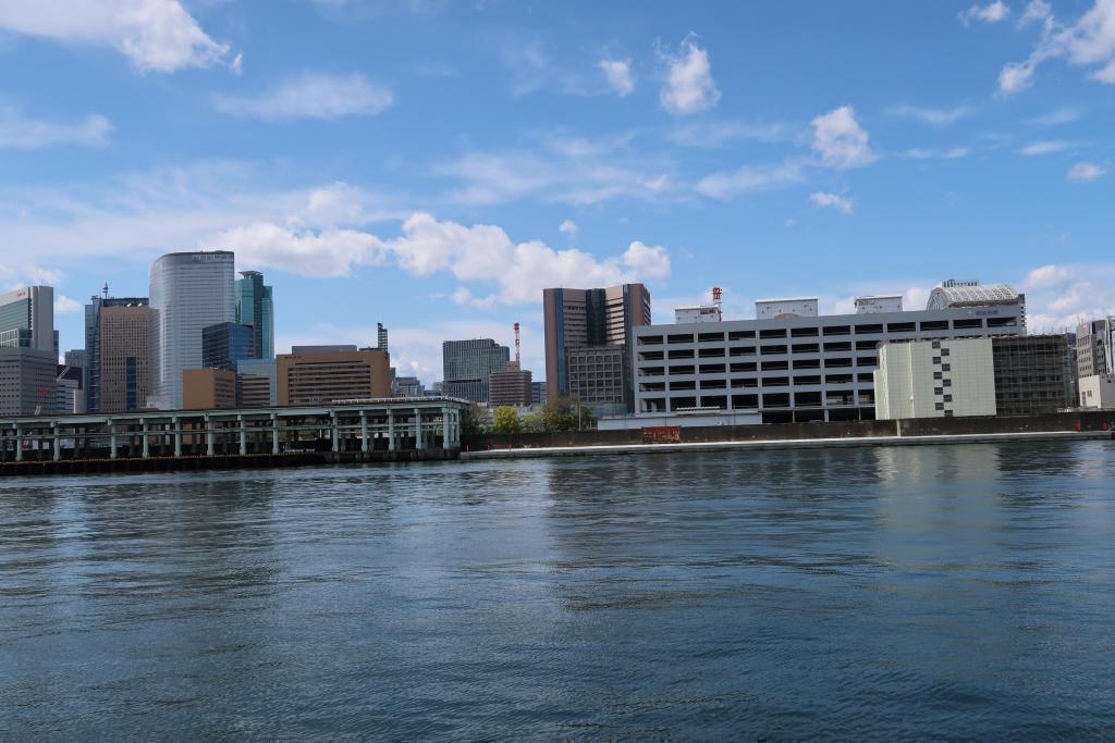  Spring performance! Let's walk 
Part 2 of "Tokyo Sky Tree" seen from Sumida River Terrace