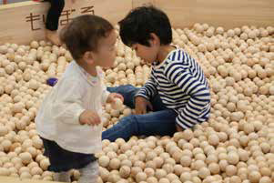 Let's swim in the Hinoki Ball Pool! Mie Terrace GW Project "Let's Play in Mie no Mori" April 28-5/5