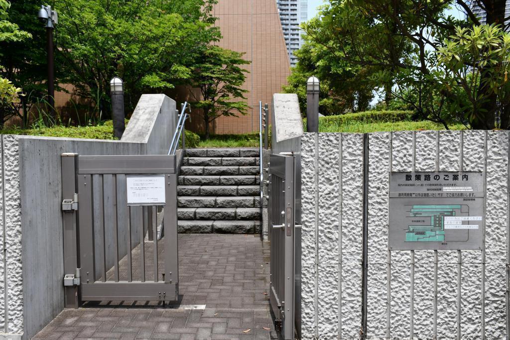  Harumi's oasis "Chuo Incineration Plant Step Garden"