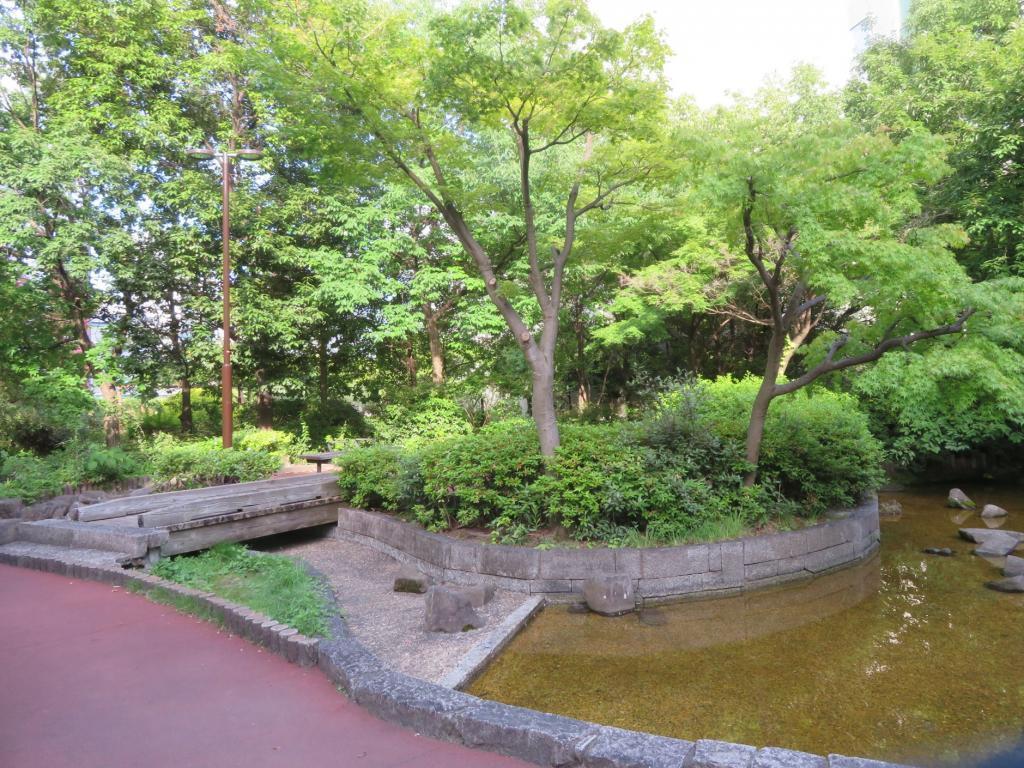 Hatchobori "Sakuragawa Rooftop Park" is extremely hot.…Visit the rooftop garden in Chuo-ku
