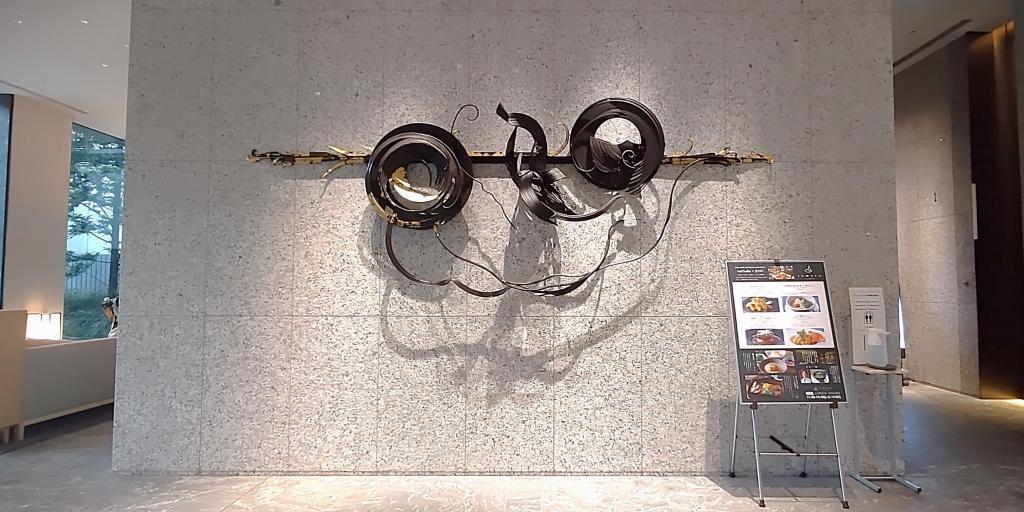 Group of works by Hotel Keihan Tsukiji Ginza Grande Exciting tour with iron objects