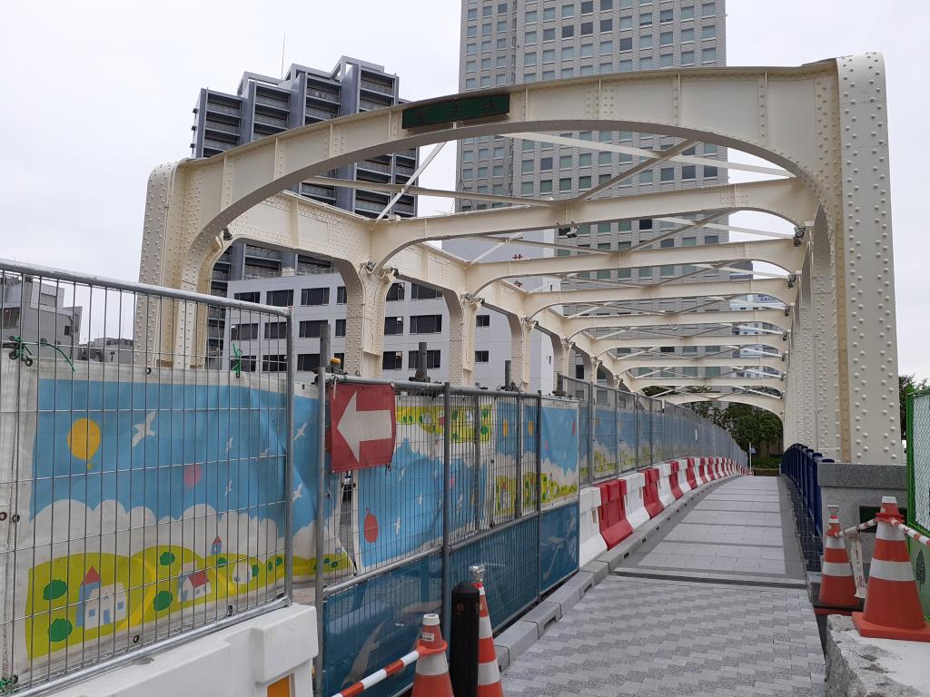  [Morning activities along the Sumida River] Running course that is easy for beginners