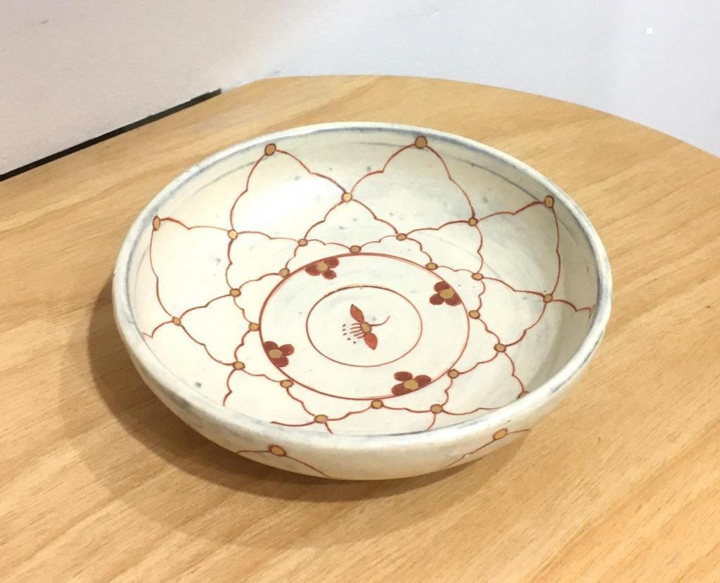 Red picture gold Aya small plate
4,400 yen Mitsuru Ito Ceramics Exhibition
　　~ Nihonbashi Kiya Main Store izutuki~