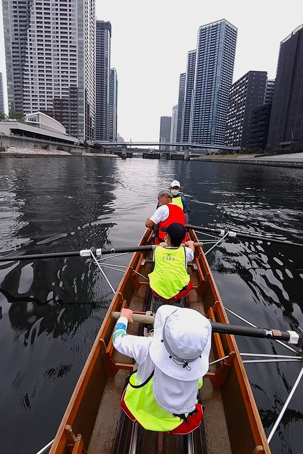  Demonstration of boating and dinghy at Harumi Wharf!